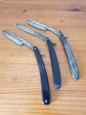 Set mit drei Rasierern