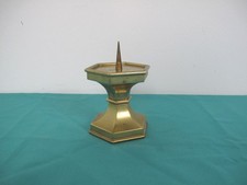 Kleiner masiver Messing