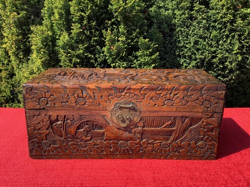 Schöne antike chinesische