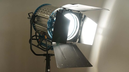Arri apollo hmi 2500 - arri, watt