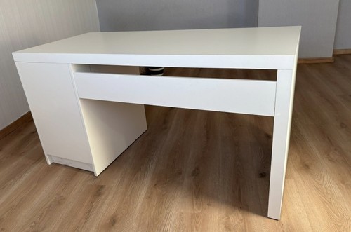 Ikea malm schreibtisch - ikea,