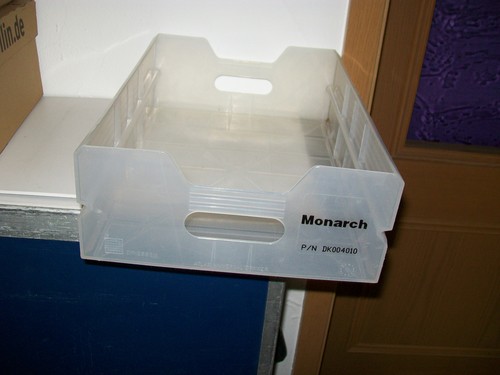 Monarch trolley plastik - 1,