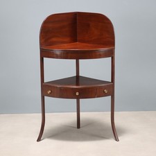 Antiker Eckschrank Regency Stil Mahagoni England des XX Jhs Originell