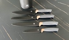 Messerblock Set 5-teilig, 4 Messer, 1 Messerblock, Wellenschliff, Carbon Design