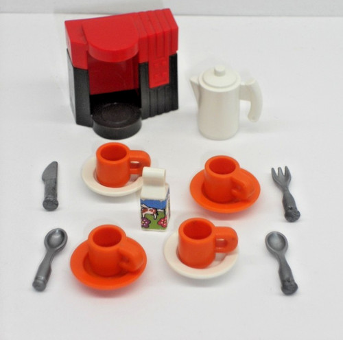 Kaffee automat mit geschirr - kaffee,