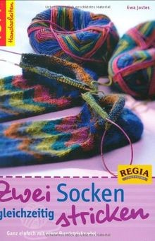 Zwei socken gleichzeitig - zwei,
