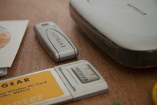 NETGEAR Router WLAN Set, PC-Card, USB-Stick, PCMCIA-Karte Komplettset!