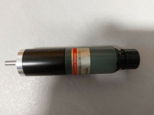 Servo getriebemotor mit - servo-getriebemotor,