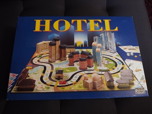 Parker hasbro hotel - -,