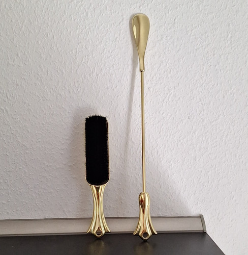 Schuhlöffel und bürste - und, aus