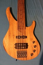 Seltener J&D-5-Saiter Fretless Bass - Aktiv-Elektronik
