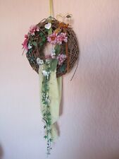 Rattan Wand Blumenkranz mit Seidenblumen und Schleifenband, Durchmesser ca. 32cm