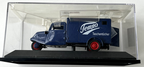 Schuco 02131 tempo - 1:43,