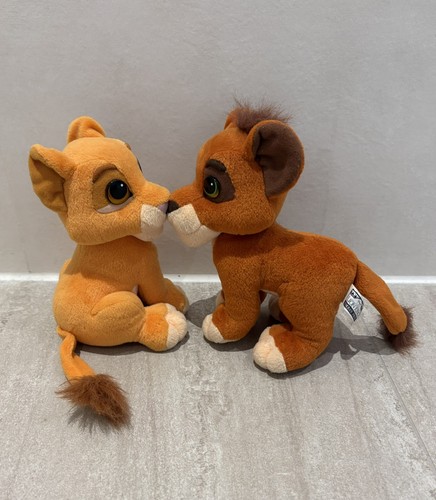 The lion king kissing - 2:,