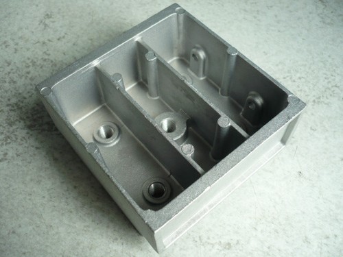Alu zentralhalter - alu,