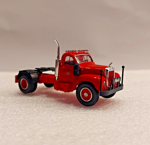 Brekina 85981 mack fire - 85981, 61