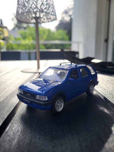 Opel frontera modellauto 43 - modellauto,