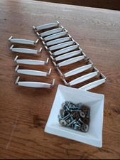 17 Ikea Lindsdal Griffe