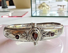 * Wunderschöner Damen Armreif * Granat * Vintage * Silber 800 * (1511)