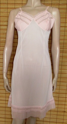 Rosfarbenes unterkleid - rosfarbenes,