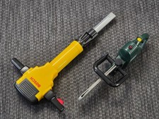 Bosch Kinder Spielzeug Kettensäge Presslufthammer mit Sound Theo Klein  Konvolut