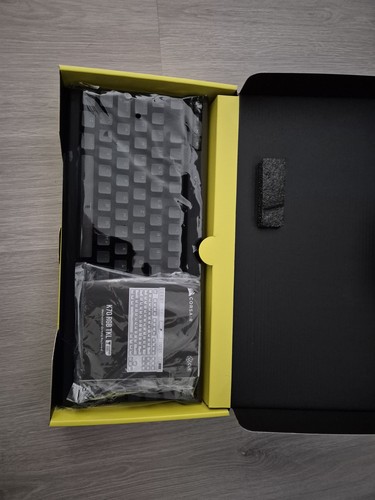 Corsair k70 rgb tkl - corsair,