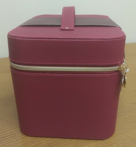 True professional beauty case - professional,