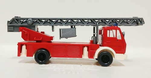 Wiking mercedes 1419 - wiking,