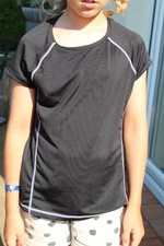 Sportshirt von Yigga für