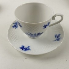 Schumann Dresden Blaue Rose Tasse mit Untertasse A-1906