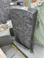 Grabstein Grabmal mit Bogen
