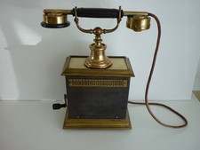 Antikes Kurbeltelefon aus Messing mit einseitiger Kurbel, Holz, Jahrhundertwende