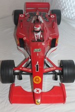 Formel 1 --- RC-Modell --- Maßstab 1:8  (FERRARI?????)