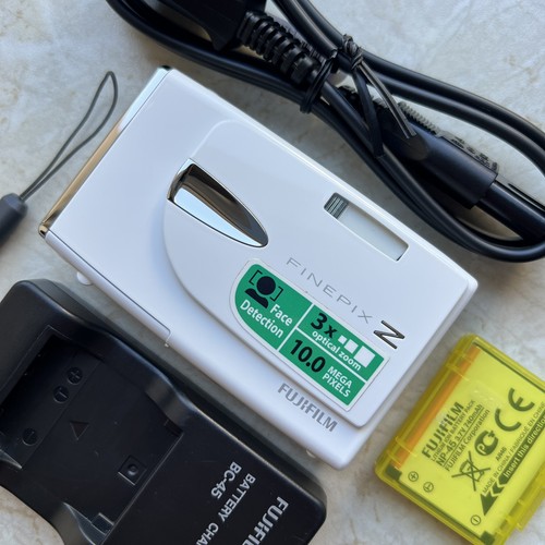 Fujifilm finepix z20fd white - fujifilm,