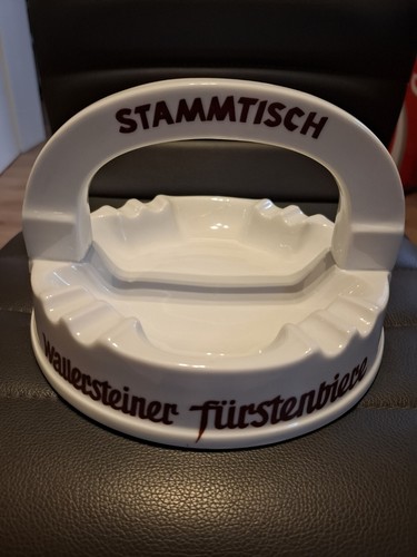 Stammtisch aschenbecher