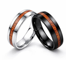 Edler Ring mit Holzmaserung