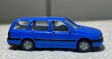 Wiking VW Golf Variant himmelblau, Vitrinenmodel