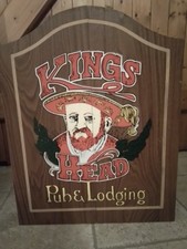 Dart-Cabinet Kings Head,und Dartscheibe „Profi Klassisches, sehr dekoratives