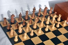 Schachfiguren Staunton König