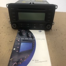 Autoradio VW RCD 300 Touran mit Bedienungsanleitung Buch + Code 