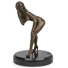 Exklusive Bronze Skulptur nackte Frau in High Heels Marmorsockel Erotische Kunst