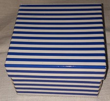 Schachtel - Geschenkverpackung -  gestreift - Pappe - Box