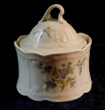 Schöne kleine Zuckerdose Porzellan Seltmann Weiden Julia