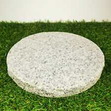 Naturstein Grablaterne