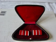 WW2 Orden Schachtel mit zwei Feldspangen