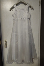 Weißes langes Mädchenkleid