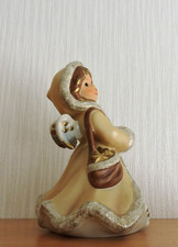Goebel Engel in Kapuzenmantel
