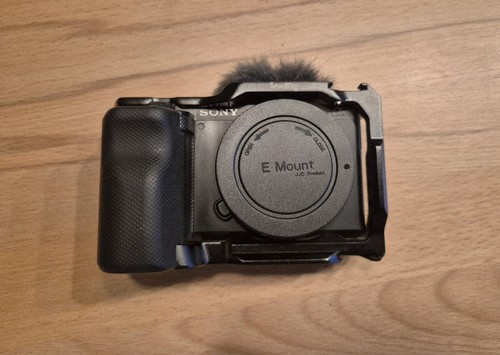 Sony alpha e10 - sony,