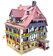 Faller H0 937 Fachwerkhaus Hotel Romantic ca. 15,8 x 13,7 x 16,8 cm - H0 HO 1:87