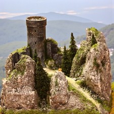 Diorama H0/1:87 Burgruine LOST PLACE RUINE Berg Granit Felsen begrünt  patiniert